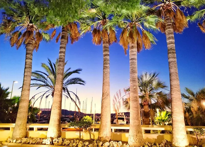 아파트 La Californie Views